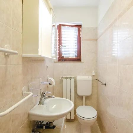 Lovely In Labin With Wifi Casa vacanze *