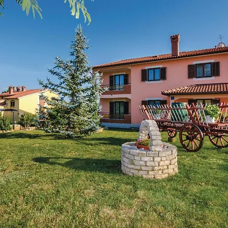 Lovely In Labin With Wifi